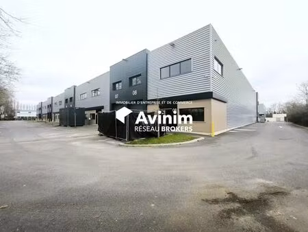 location entrepôt 1 000 m² à 2 038 m²