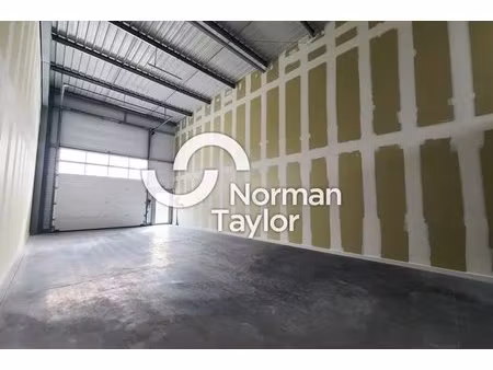 location local d’activités bayonne 64100 143m²