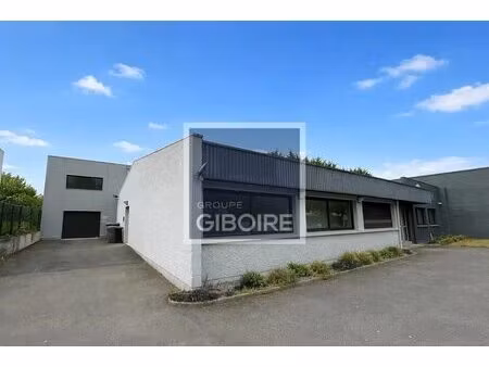 location local d'activités 500 m²