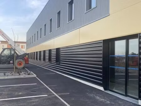 vente local d'activités 530 m²