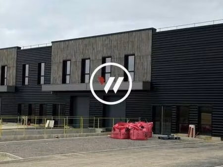 location local d’activités puiseux en france 95380 1200m²