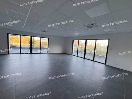 location entrepôt noyal-châtillon-sur-seiche 35230 100m² à 254m²