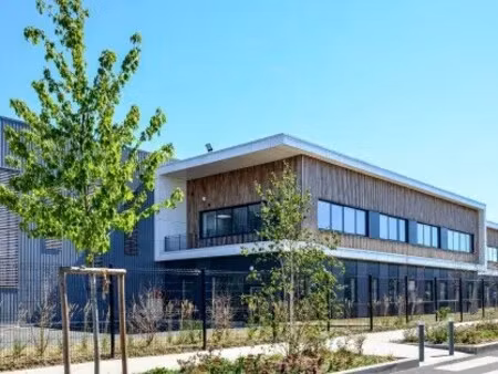 vente entrepôt persan 95340 450m² à 2250m²