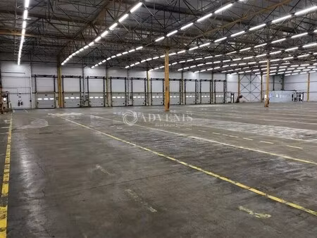 location entrepôt 5 068 m²