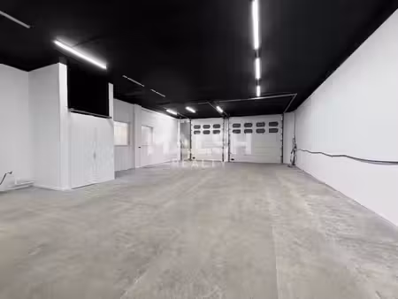 location local d’activités 270m²