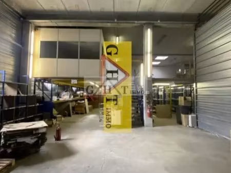 vente local d'activités 1 500 m²