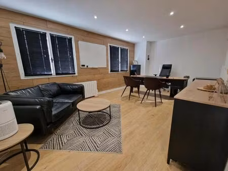 location local d'activités 110 m²