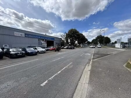 vente local d’activités dreux 28100 700m²