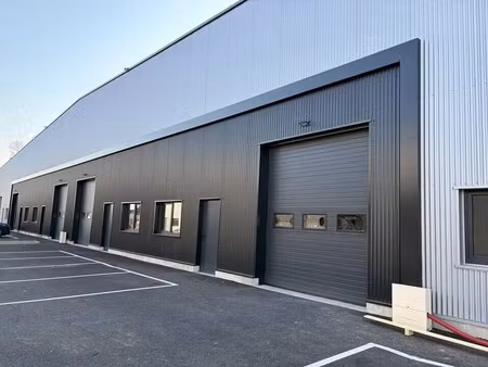 vente local d'activités 159 m²