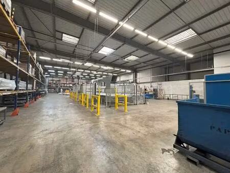 location local d’activités la courneuve 93120 1233m² à 5752m²