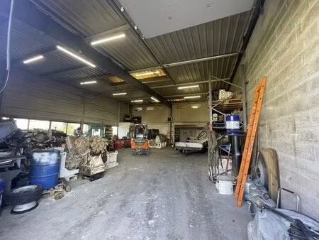 vente local d’activités magny-les-hameaux 78114 445m²