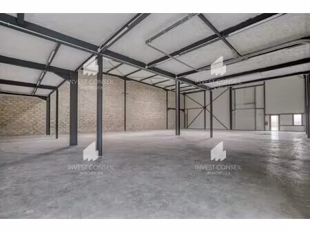 vente local d'activités 201 m² à 604 m²
