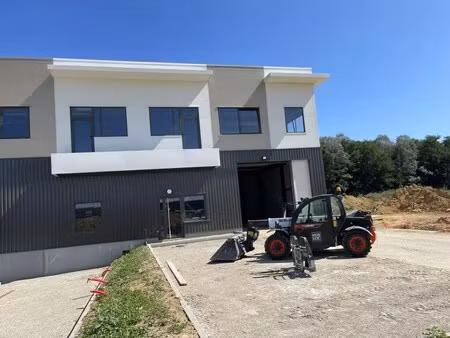 vente local d'activités 457 m² à 921 m²