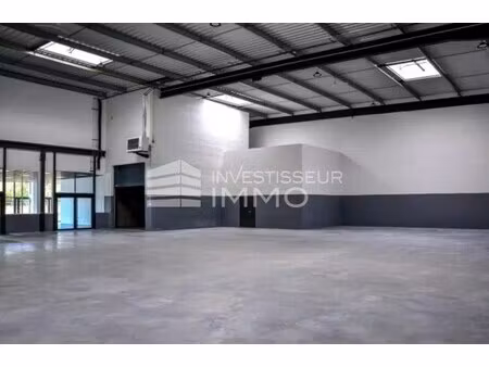 vente local d’activités stains 93240 264m²