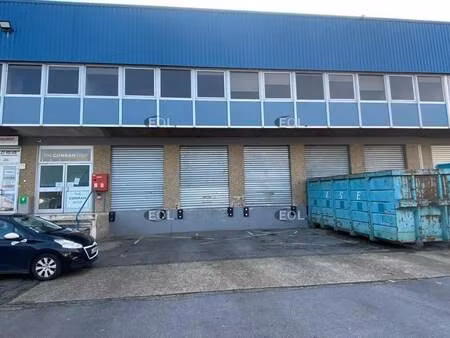 location entrepôt 1 503 m²