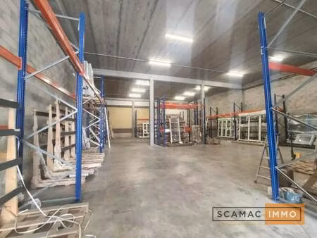 location entrepôt 486 m²