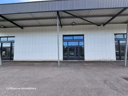 location entrepôt 174 m²