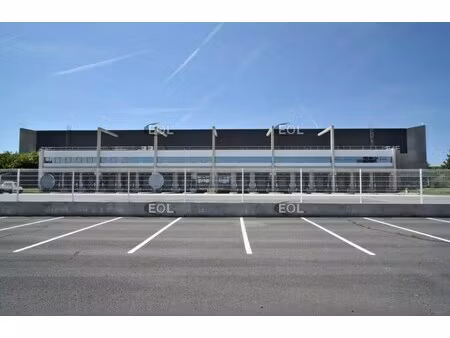 location entrepôt 14 849 m²