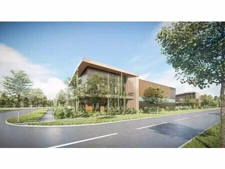 location local d'activités 407 m² à 3 360 m²