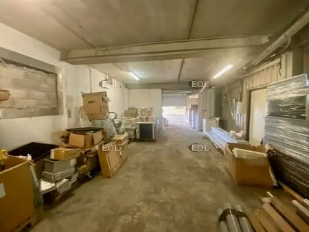 location local d'activités 120 m²