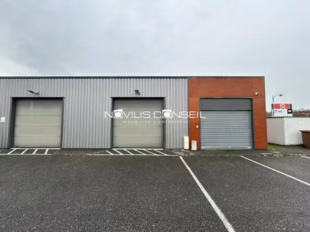 location local d'activités 135 m²