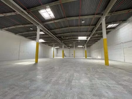 location local d'activités 4 190 m²
