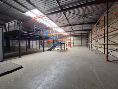 location entrepôt saint-soupplets 77165 892m²