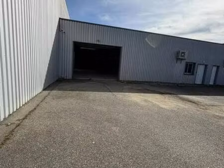 location entrepôt beaupuy 31850 862m²