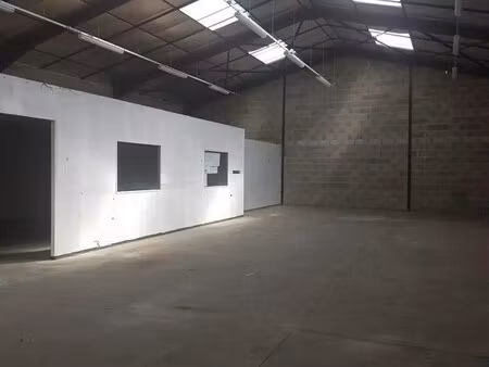 location entrepôt craponne 69290 625m²