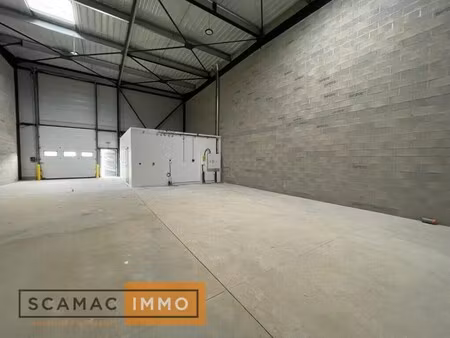 location entrepôt 1 320 m²