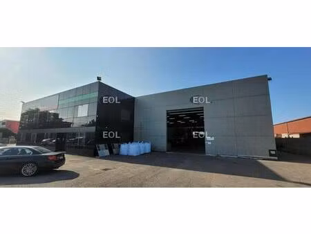 location entrepôt 2 749 m²
