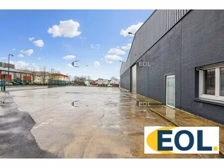 location local d'activités 5 524 m²