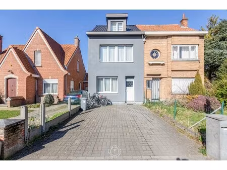 huis te koop in sint-niklaas met 4 slaapkamers