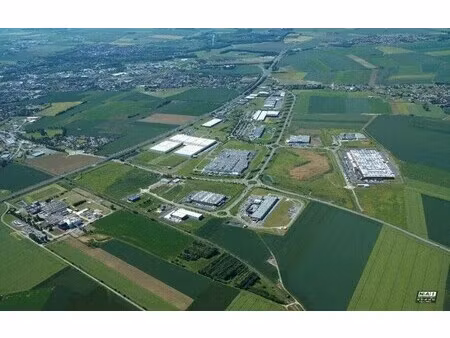 location entrepôt 6 000 m²