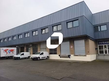 location entrepôt villejust 91140 490m²