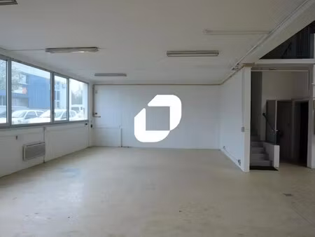 location local d'activités 155 m² à 562 m²