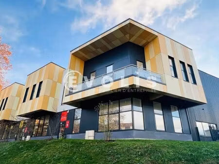 location local d'activités 345 m² à 811 m²