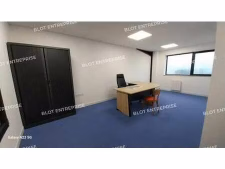 location local d’activités saint jouan des guerets 35430 491m²