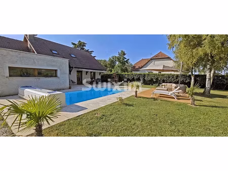vente maison 8 pièces 181 m² à damparis (39500)  398 000 €