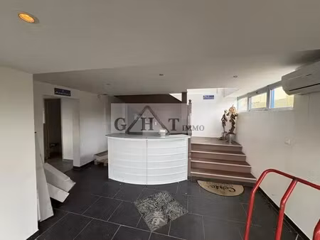 location entrepôt boissy l aillerie 95650 220m²