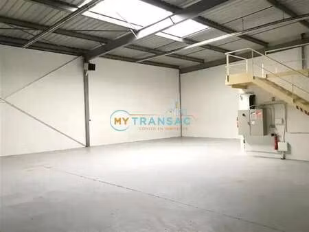location entrepôt 281 m² à 580 m²