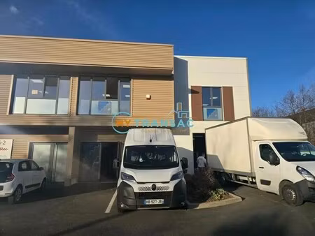 location local d’activités bussy-saint-georges 77600 221m²