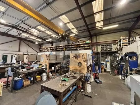 location entrepôt 610 m²