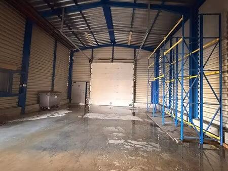 location entrepôt 447 m²