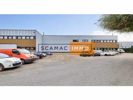 location entrepôt 1 834 m²