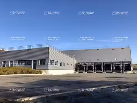 location entrepôt logistique 10 583 m²