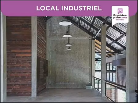 location local d'activités 584 m²