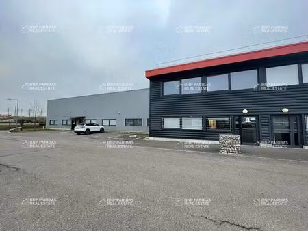 location local d'activités 3 112 m²