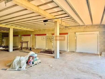 location local d'activités 220 m²