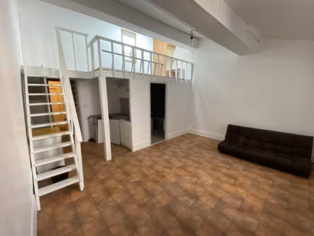 grand studio mezzanine - proche fac de droit